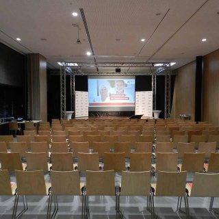 Seminare in Niederösterreich - Veranstaltungszentrum Messe Wieselburg - Kinobestuhlung Seminare in Niederösterreich - Veranstaltungszentrum Messe Wieselburg - Kinobestuhlung